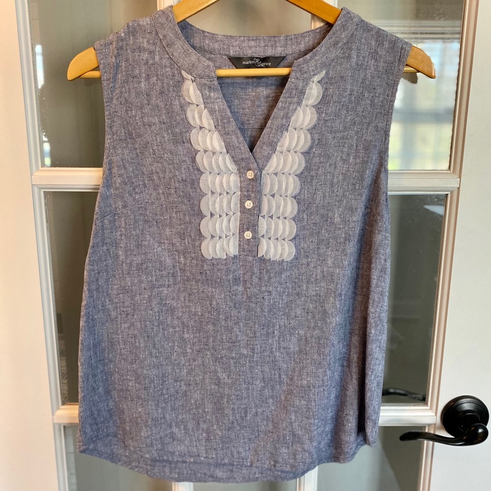 linen tank with accents